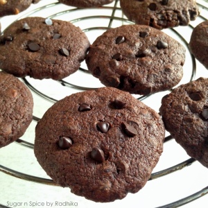 Ultimate Dark Chocolate Chip Cookies