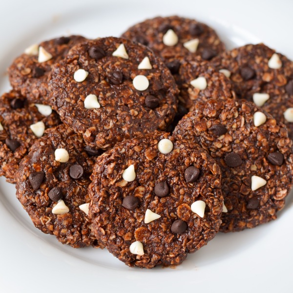No bake Oatmeal Chocolate Cookies (eggless, sugar free and gluten free)